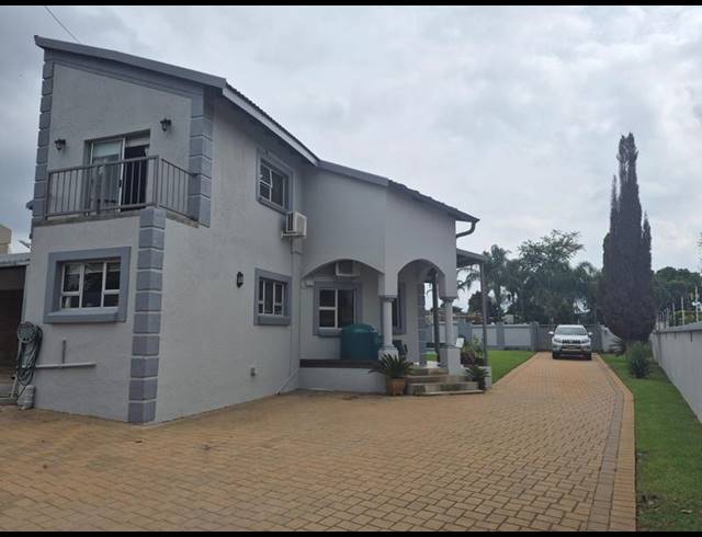 4 BEDROOM HOUSE FOR SALE IN HIGHVELD